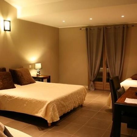 L'Hotellerie Kouros Cuers Oda fotoğraf