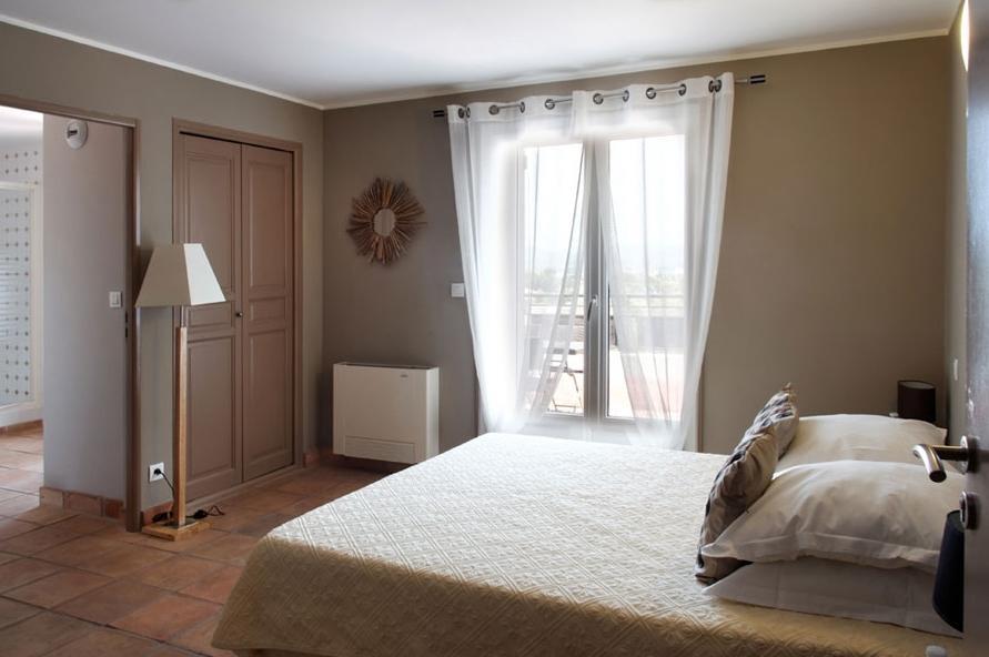 L'Hotellerie Kouros Cuers Oda fotoğraf