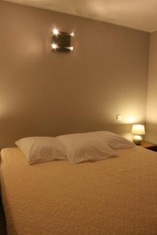 L'Hotellerie Kouros Cuers Oda fotoğraf