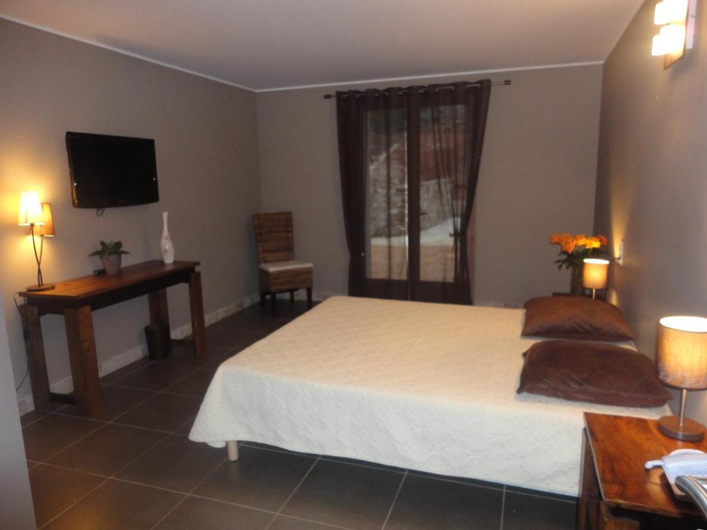 L'Hotellerie Kouros Cuers Oda fotoğraf